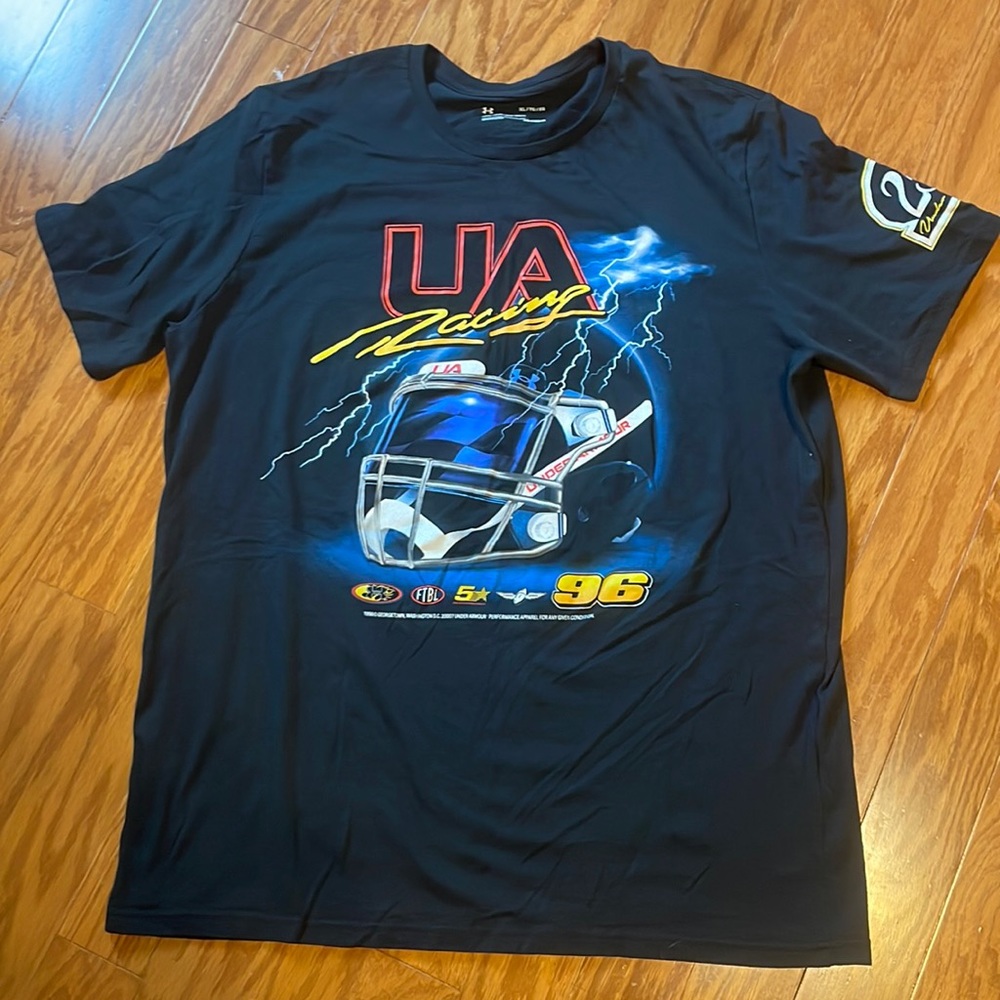 EC Under Armour Men’s Shirt XL